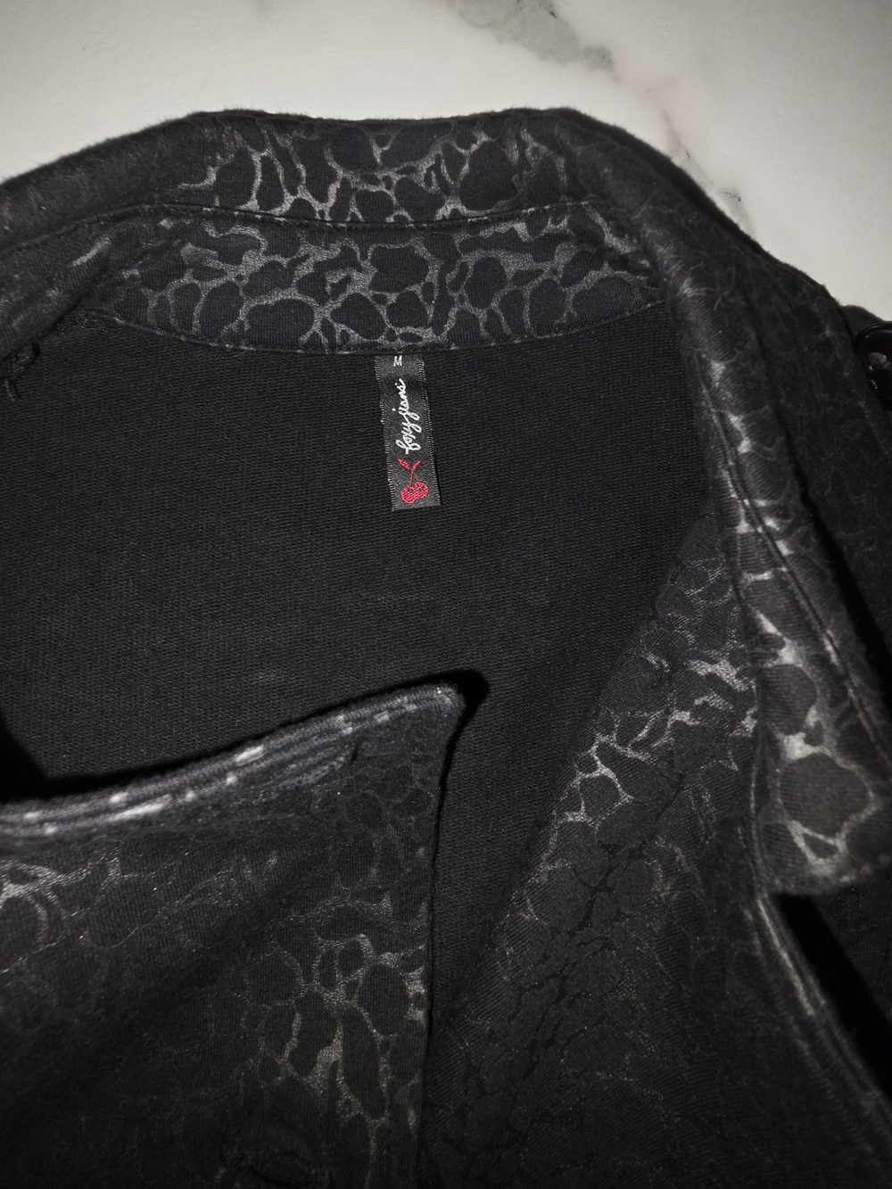 Women’s Black Patterned Button-Front Jacket - Picture 13 of 16